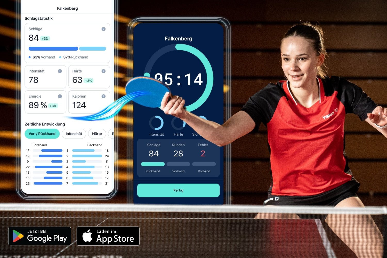 Junge Frau spielt Tischtennis mit smartem Janova Tischtennisschläger und erhält Spielanalyse-Daten in Echtzeit auf ihrem Smartphone. 4